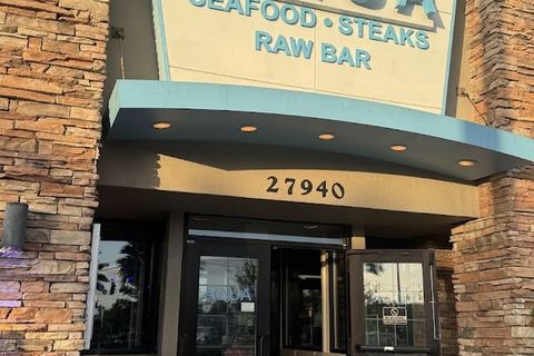 Aqua Seafood, Steaks & Raw Bar